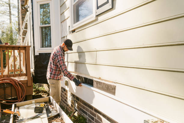 Top rated local Storm Damage Siding Repair specialists in Mills River, NC