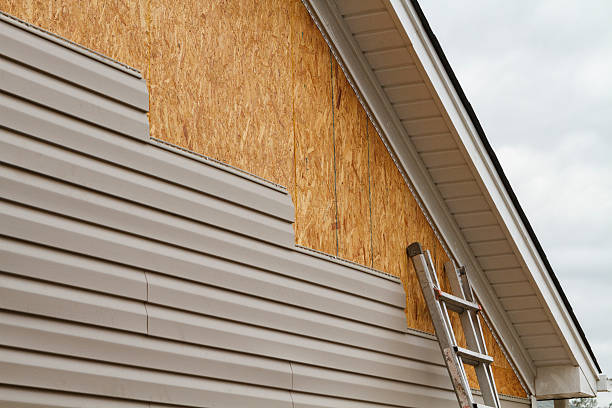 24/7 Emergency Storm Damage Siding Repair experts in Mills River, NC
